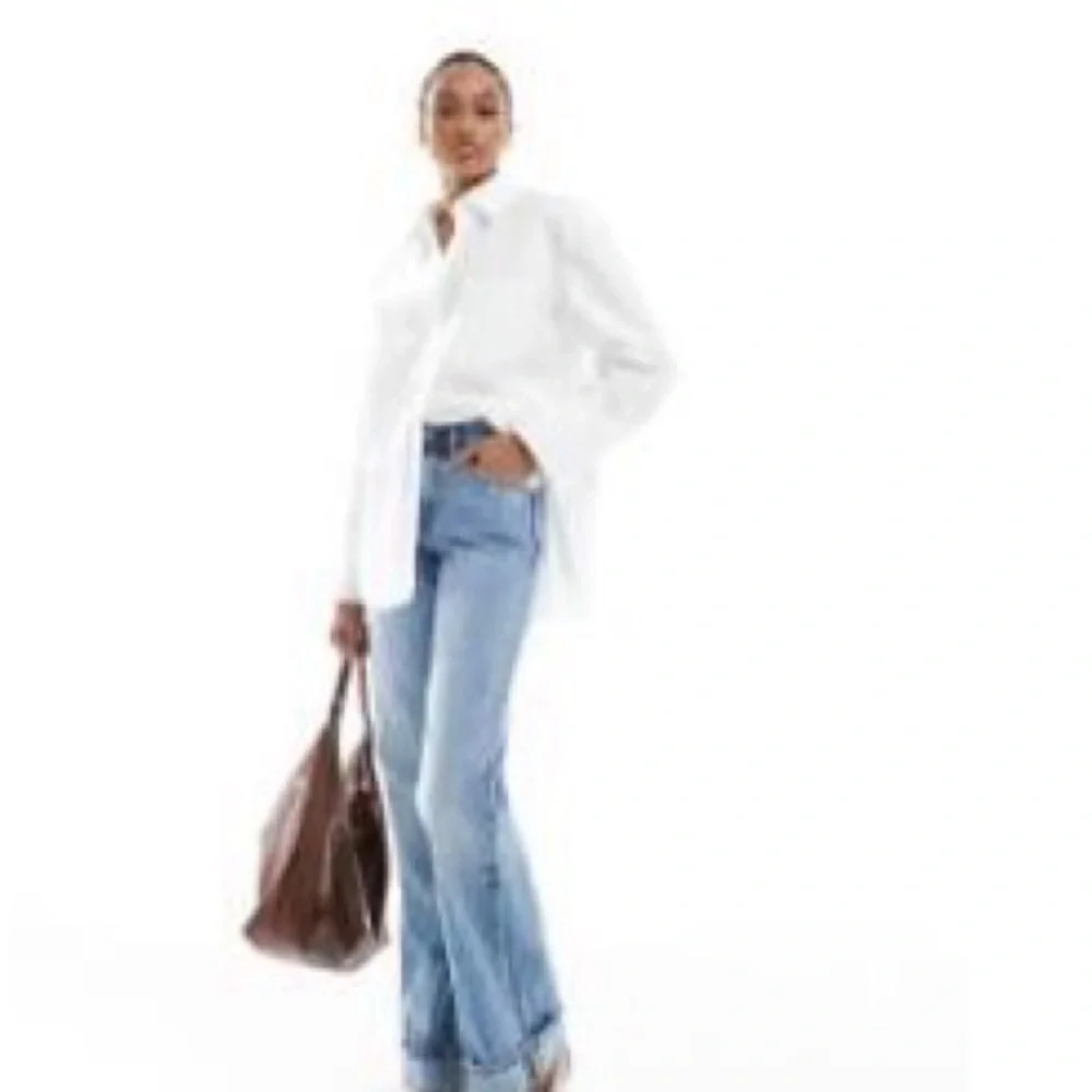 Stradivarius Tall D92 Cuffed Denim Straight Leg Jeans - Medium Wash - Picture 3 of 3